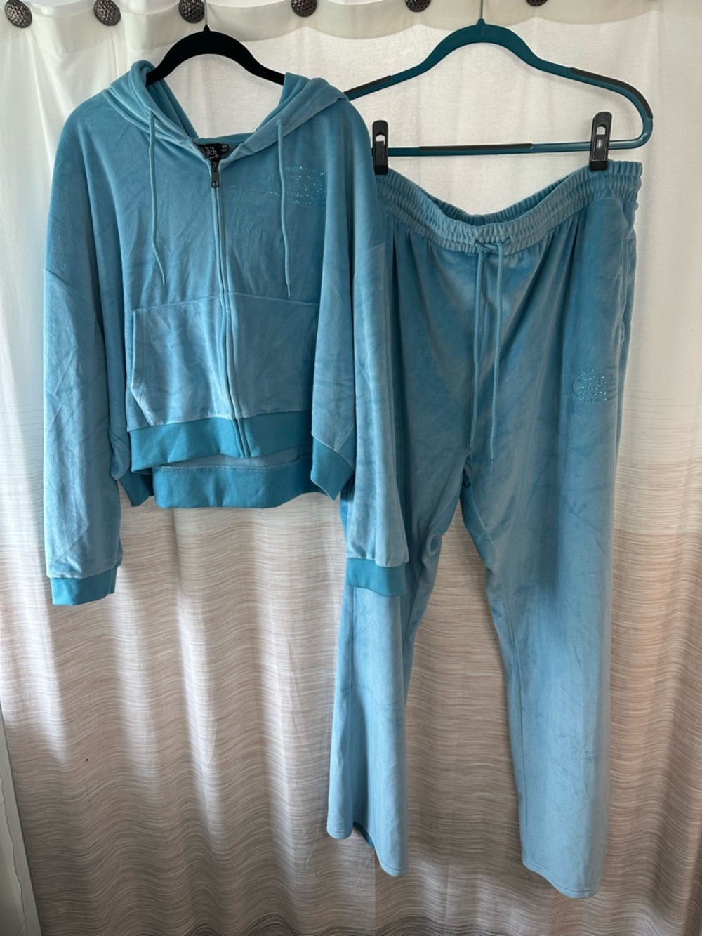 Von Dutch Light Blue Velour Hoodie (3X) & Sweatpants (2X) Set